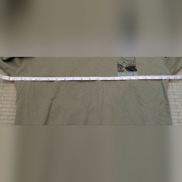 Arka Project National Parks Long Sleeve T-shirt Green Size Medium - Picture 4 of 5